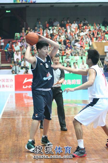 技的拉扯中 技的拉扯中